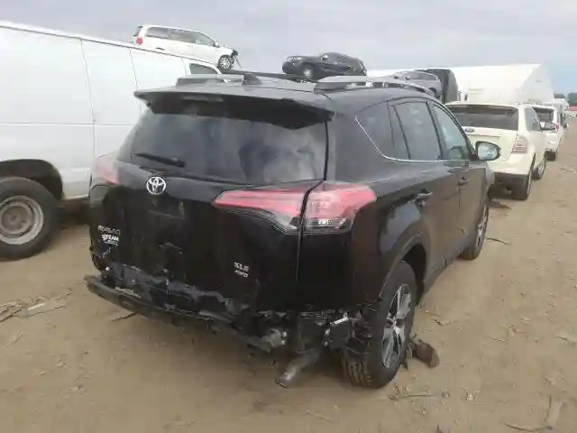 2T3RFREV5JW833630 2018 TOYOTA RAV4 ADVENTURE-3