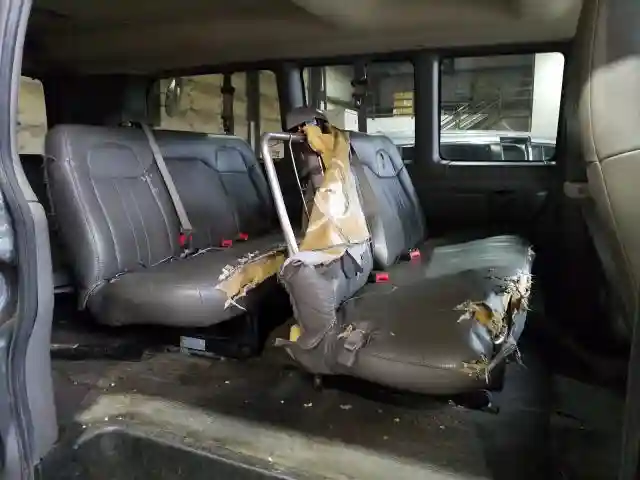 1GNWGEFG2H1100184 2017 CHEVROLET EXPRESS G2500 LS-5