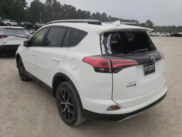 JTMNFREVXJJ154692 2018 TOYOTA RAV4 SE-2