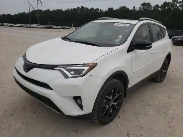 JTMNFREVXJJ154692 2018 TOYOTA RAV4 SE-1