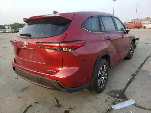 5TDGZRBH2LS510296 2020 TOYOTA HIGHLANDER XLE-3