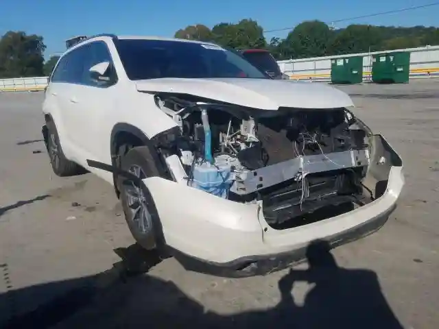 5TDJZRFH1HS394712 2017 TOYOTA HIGHLANDER SE-0