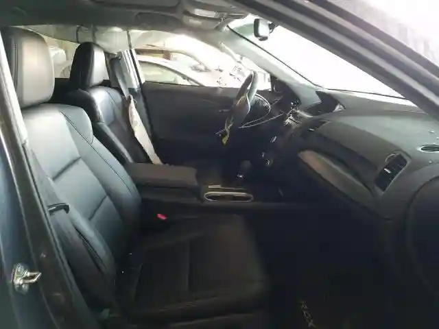 5J8TB3H31HL018543 2017 ACURA RDX-4