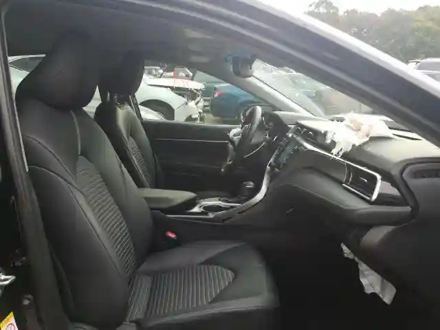 4T1B11HKXJU131217 2018 TOYOTA CAMRY L-4