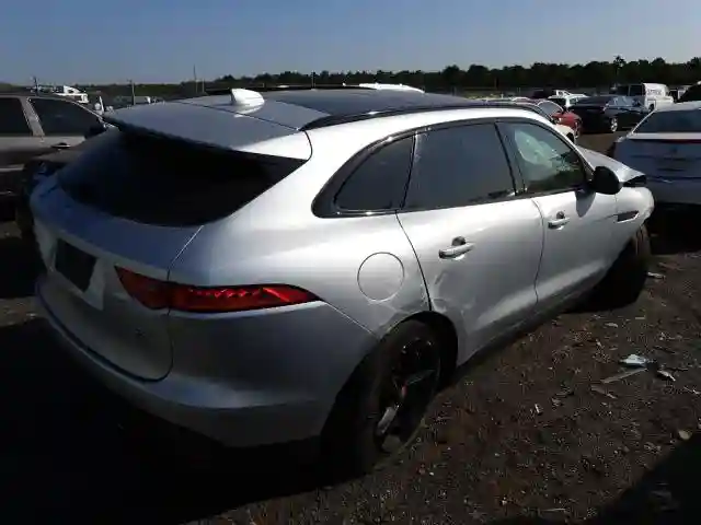 SADCJ2FX8JA247552 2018 JAGUAR F-PACE PREMIUM-3