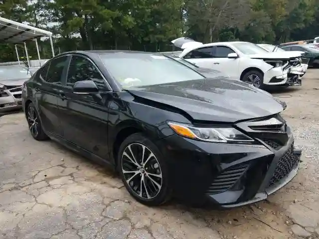 4T1B11HKXJU131217 2018 TOYOTA CAMRY L-0