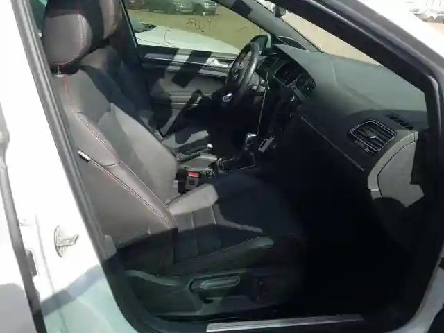 3VW6T7AU0KM018796 2019 VOLKSWAGEN GTI AUTOBAHN-4