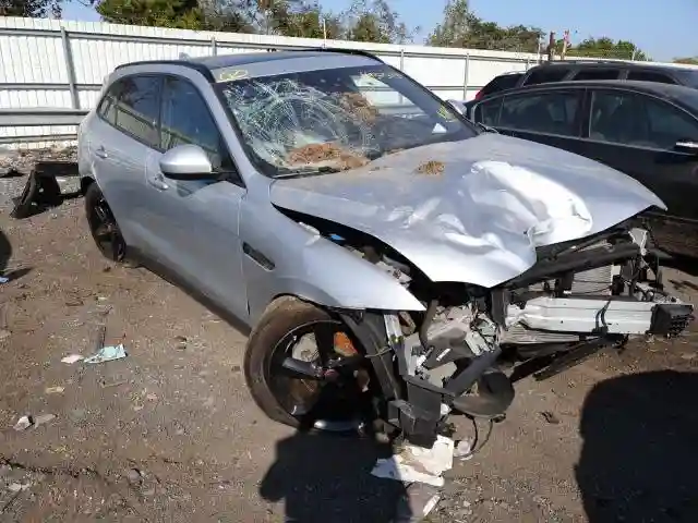 SADCJ2FX8JA247552 2018 JAGUAR F-PACE PREMIUM-0