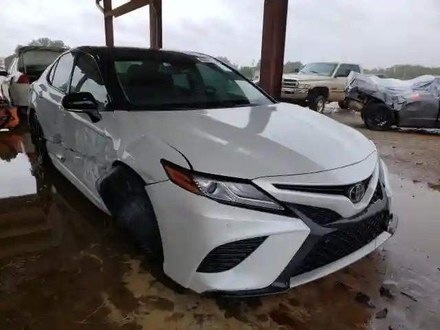 4T1B61HK5JU123849 2018 TOYOTA CAMRY XSE-0