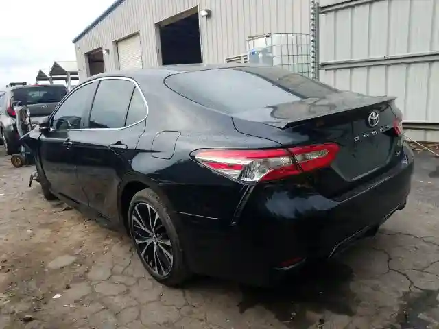 4T1B11HKXJU131217 2018 TOYOTA CAMRY L-2