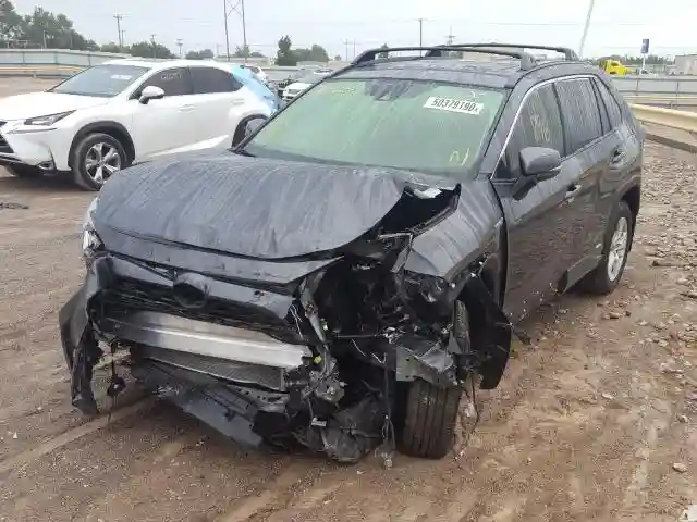 JTMRWRFV6LD068829 2020 TOYOTA RAV4 XLE-1