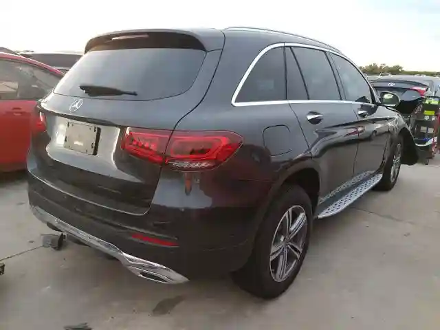W1N0G8DB4LF814975 2020 MERCEDES-BENZ GLC 300-3