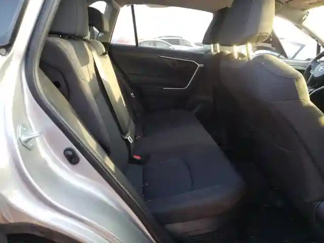 JTMLWRFV4LD045524 2020 TOYOTA RAV4 LE-5