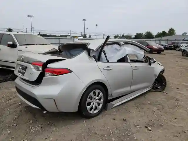 5YFEPRAE8LP122521 2020 TOYOTA COROLLA LE-3