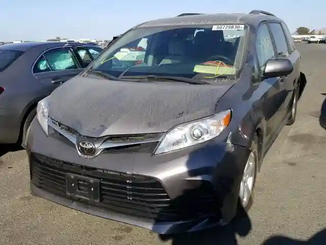 5TDKZ3DC8JS964199 2018 TOYOTA SIENNA LE-1