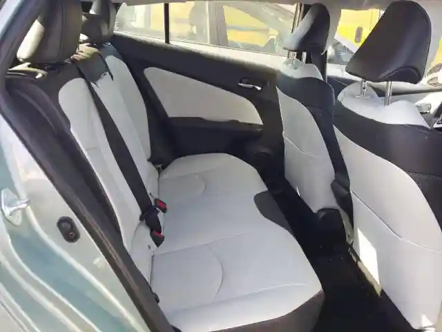 JTDKARFU3H3038031 2017 TOYOTA PRIUS-5