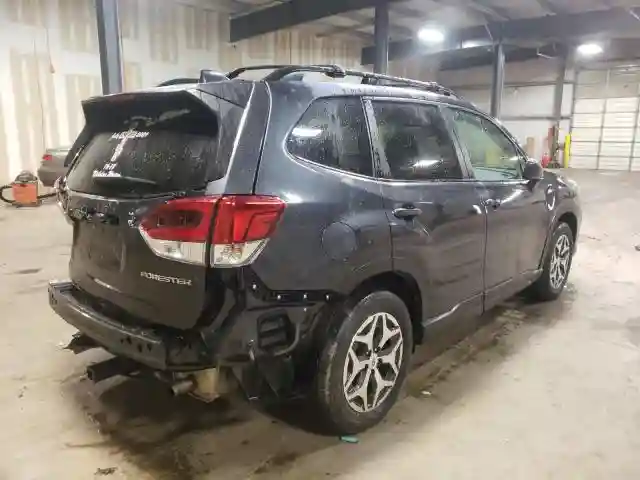 JF2SKAEC7KH528846 2019 SUBARU FORESTER PREMIUM-3