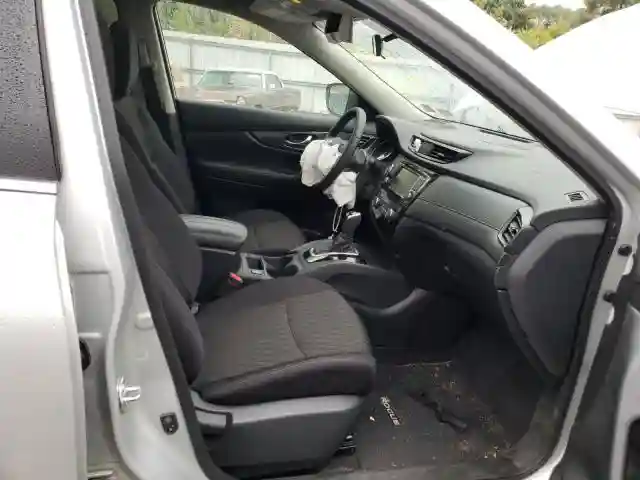 5N1AT2MV6KC838740 2019 NISSAN ROGUE S-4