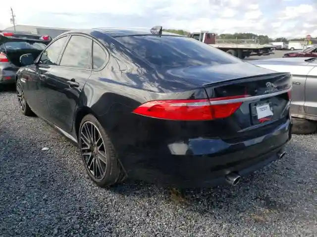 SAJBF4BV5HCY28113 2017 JAGUAR XF R - SPORT-2
