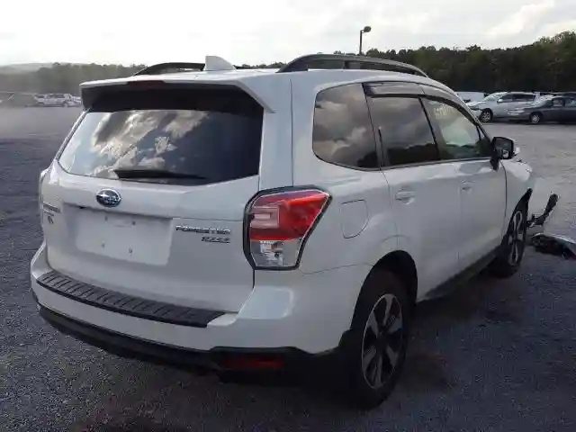 JF2SJAEC8HH518886 2017 SUBARU FORESTER 2.5I PREMIUM-3