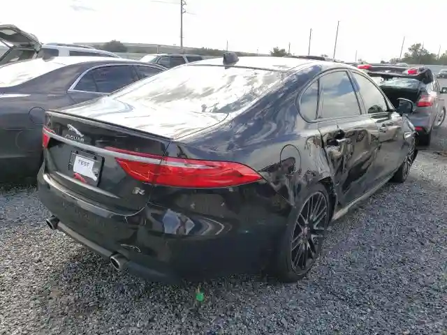 SAJBF4BV5HCY28113 2017 JAGUAR XF R - SPORT-3