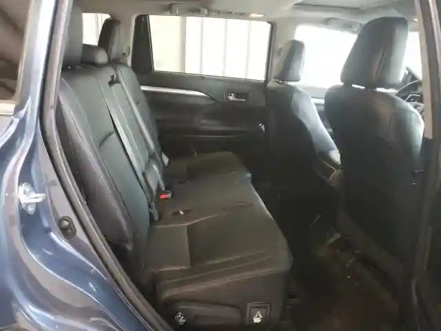 5TDKZRFH3HS510447 2017 TOYOTA HIGHLANDER SE-5