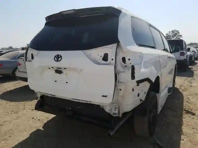 5TDXZ3DC9LS042808 2020 TOYOTA SIENNA SE-3