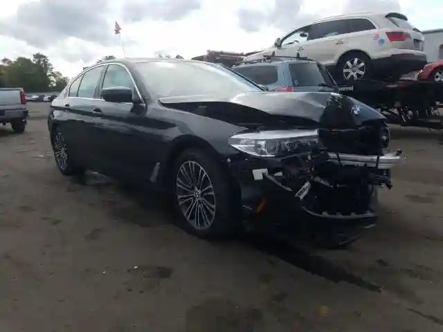 WBAJE7C54KWW38562 2019 BMW 540 XI-0