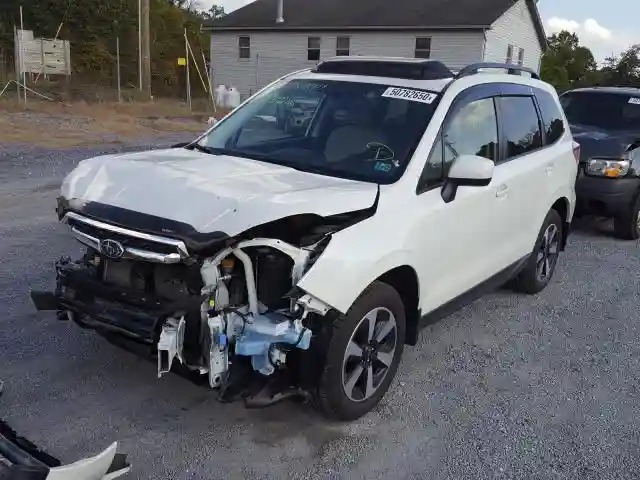 JF2SJAEC8HH518886 2017 SUBARU FORESTER 2.5I PREMIUM-1