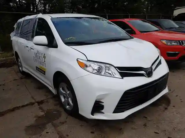 5TDKZ3DC9KS980624 2019 TOYOTA SIENNA LE-0