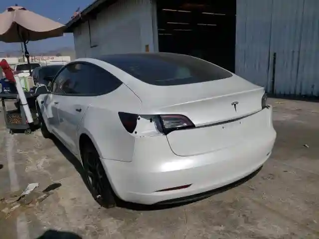 5YJ3E1EA0LF738246 2020 TESLA MODEL 3-2