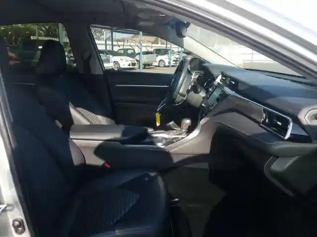 JTNB11HK1J3048958 2018 TOYOTA CAMRY L-4