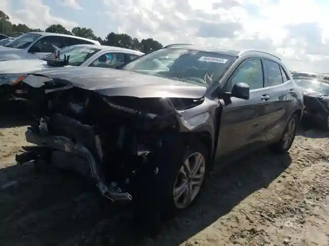WDCTG4EB2JJ411240 2018 MERCEDES-BENZ GLA 250-1