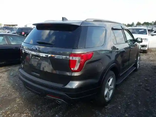 1FM5K7D81JGC22608 2018 FORD EXPLORER XLT-3
