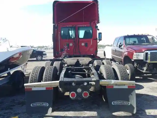 3AKJGBDV0FSGG3637 2015 FREIGHTLINER CASCADIA 113-5