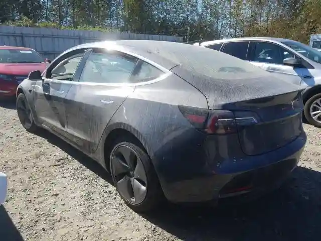 5YJ3E1EA4JF123633 2018 TESLA MODEL 3-2