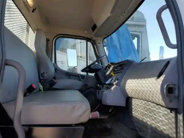 3ALACXDT3GDHL0020 2016 FREIGHTLINER M2 106 MEDIUM DUTY-4