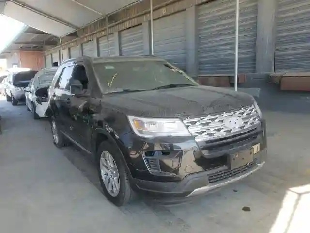1FM5K8D86JGC15837 2018 FORD EXPLORER XLT-0
