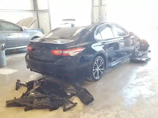 4T1G11AK8LU341351 2020 TOYOTA CAMRY SE-3