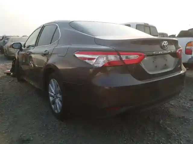 JTNB11HK4J3002735 2018 TOYOTA CAMRY L-2