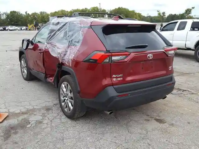 2T3A1RFV6LC068880 2020 TOYOTA RAV4 XLE PREMIUM-2
