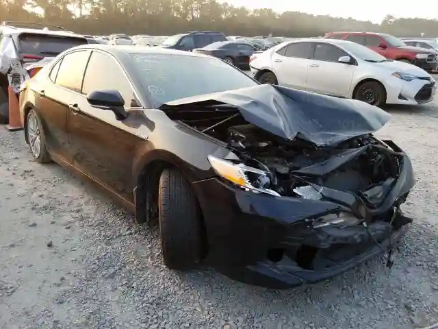 4T1B21HK3JU506796 2018 TOYOTA CAMRY HYBRID-0