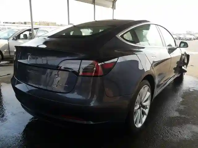 5YJ3E1EBXJF182811 2018 TESLA MODEL 3-3