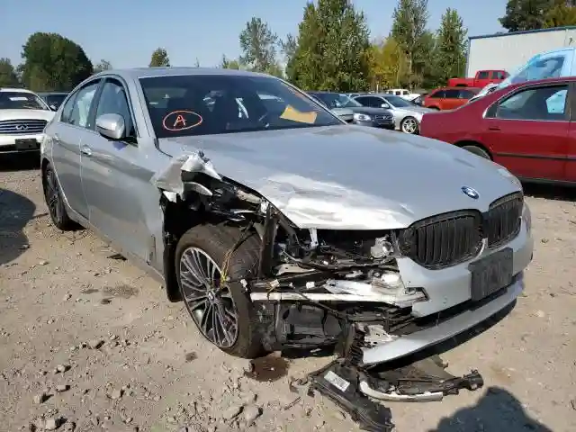 WBAJA7C57JWA74242 2018 BMW 530 XI-0
