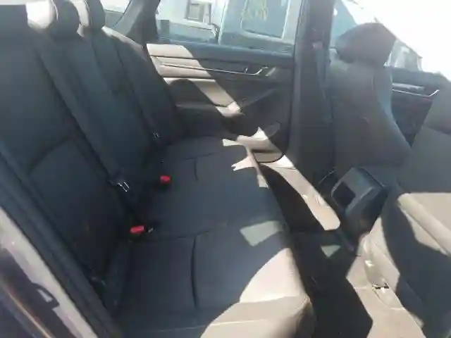 1HGCV1F36KA125606 2019 HONDA ACCORD SPORT-5