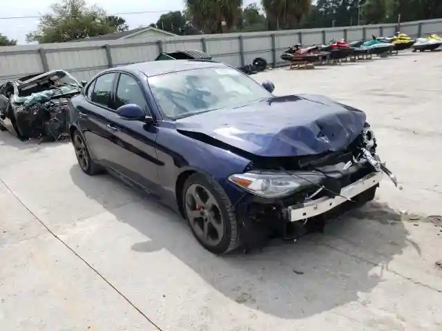 ZARFAEBN3J7581859 2018 ALFA ROMEO GIULIA-0