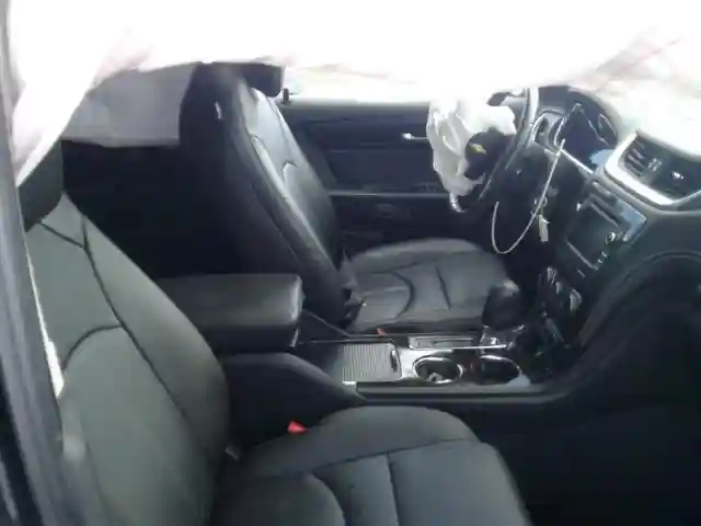 1GNKVHKD8HJ239916 2017 CHEVROLET TRAVERSE LT-4