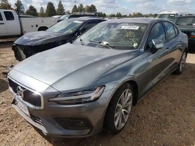 7JRA22TK86L064520 2020 VOLVO S60 T6 MOM-1