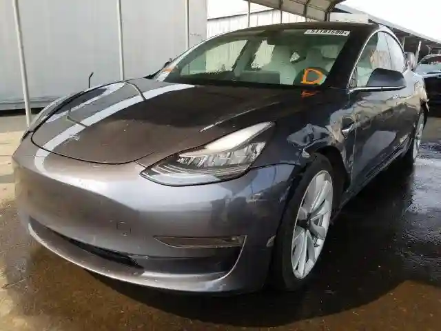 5YJ3E1EBXJF182811 2018 TESLA MODEL 3-1