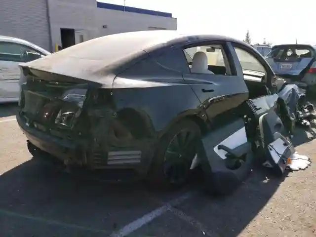 5YJ3E1EB3JF184237 2018 TESLA MODEL 3-3